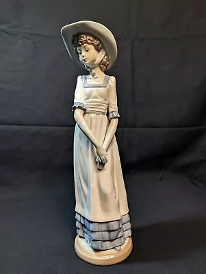 Buy Tall Lladro Nao Statue Figurine Figure 1980 Girl In Bonnet  Spanish Porcelain  • 37£