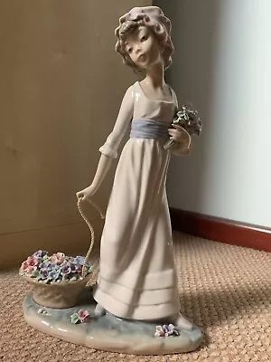 Buy Lladro Porcelain Figurine #5030 Girl Pulling Basket Of Wild Flowers • 109.99£