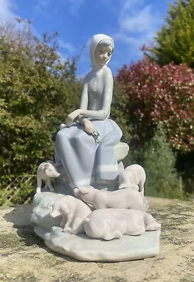 Buy Lladro Figurine’ Girl With Piglets’ #4572 • 125£