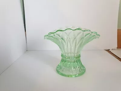 Buy VINTAGE ART DECO 1930s Green GLASS WHEAT SHEAFE POSY VASE 11cm HIGH • 15£