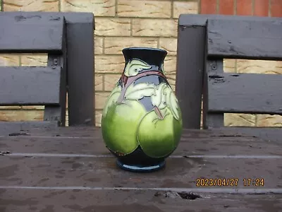 Buy Moorcroft   Pottery Trainee Apple Pattern Vase • 80£