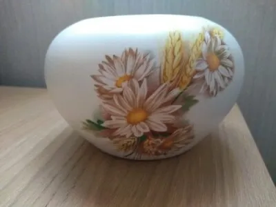 Buy Vintage Purbeck Ceramics Swanage Daisy Floral Arrangement Circular Vase • 4.99£