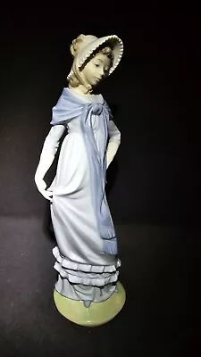 Buy Tall Nao By Lladro Porcelain Girl In Bonnet & Shawl Genteel Lady Figurine 10289 • 20£