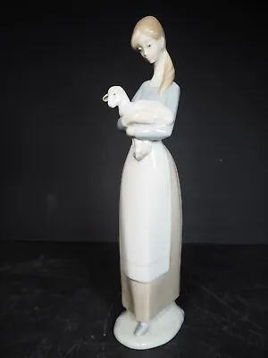 Buy Lladro Porcelain Figurine Lady / Girl With Lamb (missing Ear) No. 4505 • 12.99£
