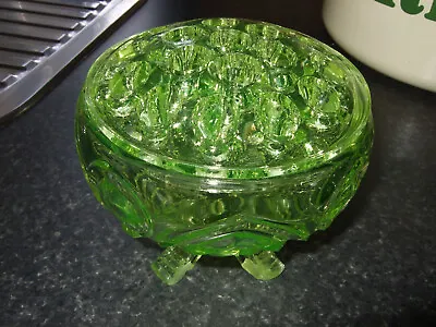 Buy Green Uranium Glass Posy Bowl + Frog • 15£