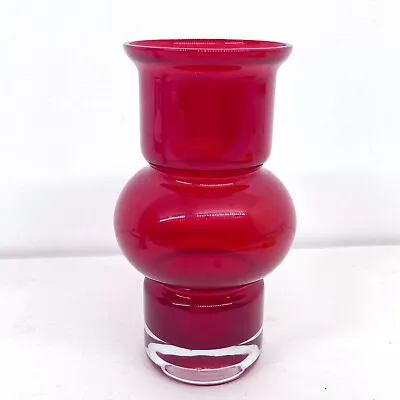 Buy Riihimaki #1520 Riihimaen Red Glass 'Tuulikki' Vase • 49.99£