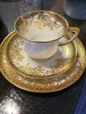 Buy Royal Paragon Bone China Rare Design Tea Set Gold. • 25£