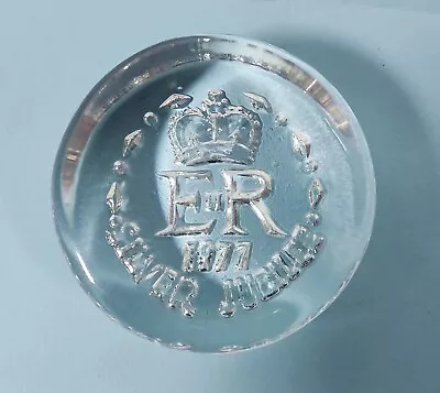 Buy Dartington Glass Paperweight Queen Elizabeth II Silver Jubilee 1977 • 11.99£