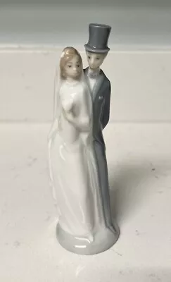 Buy NAO Lladro - 6  Bride And Groom Figurine And/or Wedding Cake Topper • 24.86£