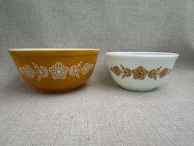 Buy Vintage 2 Bowl Set PYREX Butterfly Gold Nested Mixing Bowls 402 403 1.5 &2.5 Qt • 26.52£