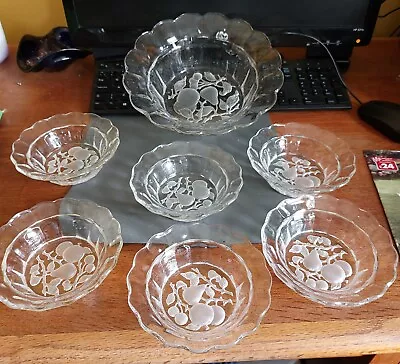 Buy Vintage Glass Etched Dessert Bowl Set  • 5.50£