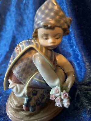 Buy Lladro Figurine Valencian Bouquet #1524 • 132.35£