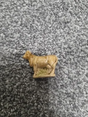 Buy Wade Whimsies England Cow Miniature Collectible Pottery DISCOUNTS AVAILABLE • 3.99£