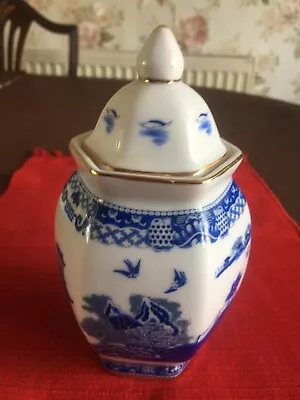 Buy Ringtons Willow Pattern Ginger Jar - 7  Approx. • 5.99£
