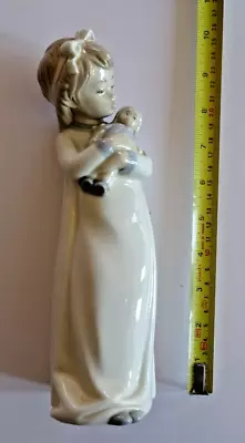 Buy Nao Lladro Daisa Girl With Doll Porcelein Figurine • 0.99£
