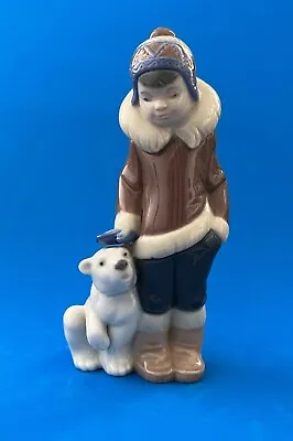 Buy Lladro 5238 Eskimo Boy With Pet • 40£