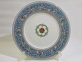 Buy Wedgwood #1 Florentine Turquoise Dinner Plate 27cm Black Urn • 157.68£