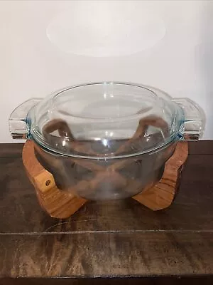 Buy Pyrex Round DISH WITH LID & HANDLES, CLEAR GLASS W/ Teakwood Hold • 28.27£