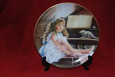 Buy 'The Rehearsal' Fine China Plate By Sandra Kuck 'Barefoot Children'  Collection • 10£