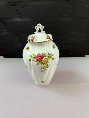 Buy Royal Albert Old Country Roses Lidded Chelsea Vase Jar 9  High • 32.99£