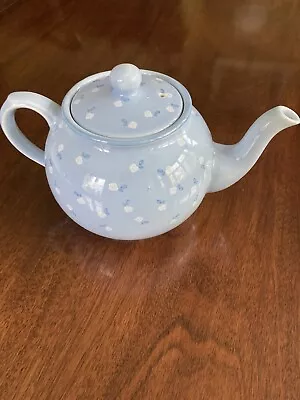 Buy Vintage Arthur Wood Teapot - Blue Flowers • 9.50£