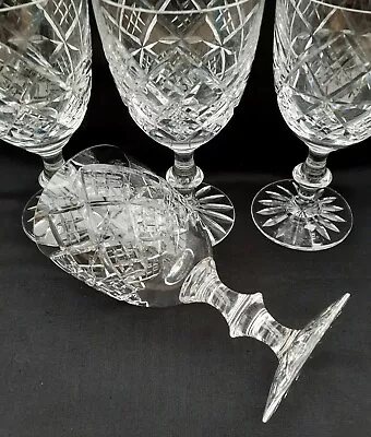 Buy 4 X EARLY SCRIPT MARK EDINBURGH CRYSTAL WINE GLASSES IN EXCELLENT CONDITION  • 45£