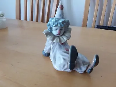 Buy Lladro Clown Figurine.  Tired Friend . 58120 • 32£