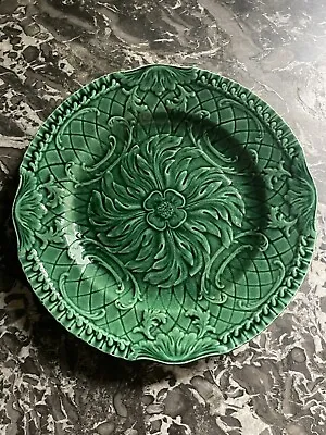 Buy Dark Green Collectible Antique Majolica Style Plate  • 14.50£