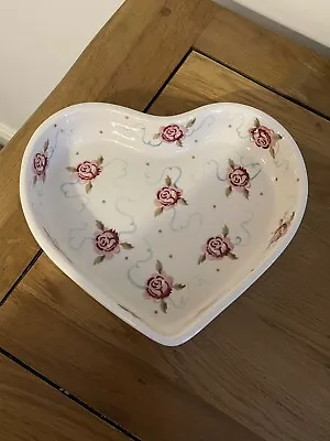 Buy Emma Bridgewater Heart Shaped Oven To Table Serving Dish - Roses • 30£