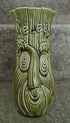 Buy Classic Vintage Sadler Celery Face Vase • 5£
