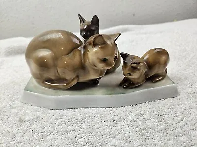 Buy Rare Vintage Zsolnay Pecs Hungary Porcelain Mother And 2 Kittens Figurine • 94.72£