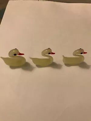 Buy 3 Small Murano  Glass Swans, No Chips Or Marks. Good Condition • 4£