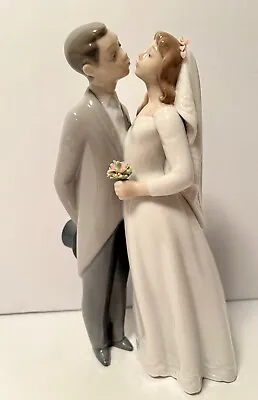 Buy Lladro A Kiss To Remember Wedding Couple Figurine #6620 Excellent • 80.45£