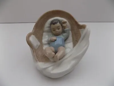 Buy Lladro Nao Figurine Baby Boy In Basket 1286 Here I Am • 38£