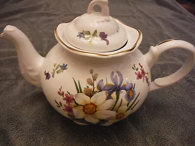 Buy Vintage Arthur Wood & Son  Flower Teapot 6483, - Made In England • 33.14£