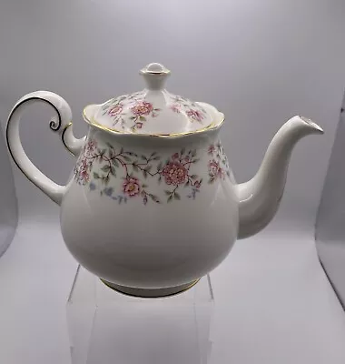 Buy Colclough Bouquet Teapot 1 1/2 Pints • 35£