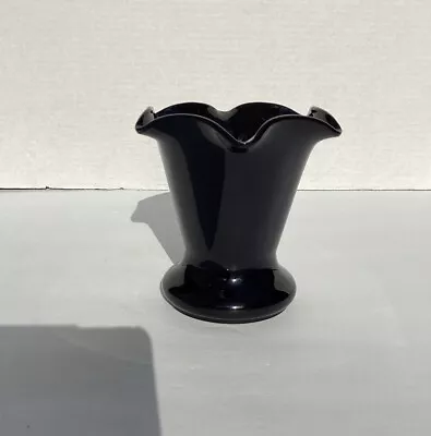 Buy Vintage L. E. Smith Black Amethyst Glass Ruffled Edge Vase 5” Tall • 14.41£
