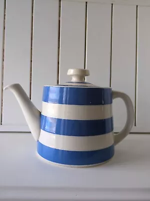 Buy T G Green  Traditional Cloverleaf Cornishware Blue & White Teapot Judith Onion  • 10£