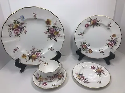 Buy Royal Crown Derby - Derby Posies - 5 Piece Place Setting Including Tea Cup • 75.30£