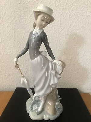 Buy Lladro Figurine - Young Lady In Trouble - 4912 • 60£