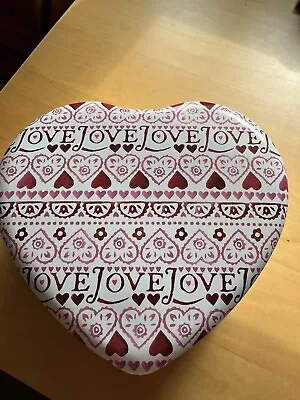 Buy Emma Bridgewater Large Heart Shaped Pink Sampler Tin • 12£