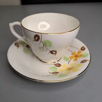 Buy Sutherland Royal Bone China Tea Cup & Saucer England Floral Pattern 2857  • 12.45£