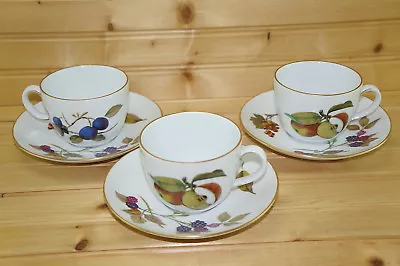 Buy Royal Worcester Evesham Gold (3) Cups, 2½  & (3) Saucers, 6   MADE IN ENGLAND • 17.90£