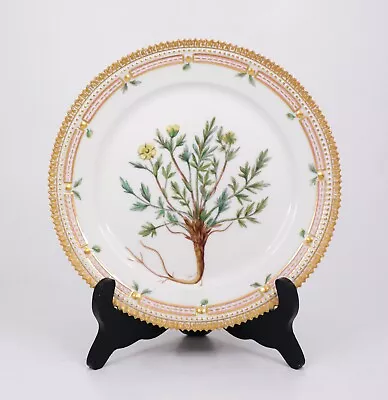 Buy Plate #3572 - Flora Danica - Royal Copenhagen - 1st Quality • 74.20£