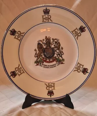 Buy Elizabethan Bone China Queen Elizabeth II Silver Jubilee Commemorative Plate • 9.99£