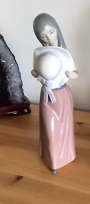 Buy Lladro 1978 Figurine Bashful Girl With Hat - 5007 • 85£