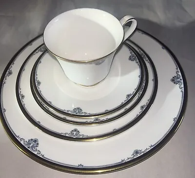 Buy Royal Doulton PRINCETON 5 Piece Place Setting Exc.  Condition: 6 Sets Available • 40.35£