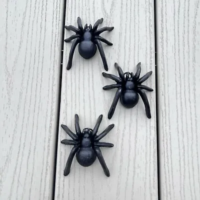 Buy 3 Spider Garden Ornaments Wall Mountable Cast Iron Tarantula Animal Spiders • 10.99£