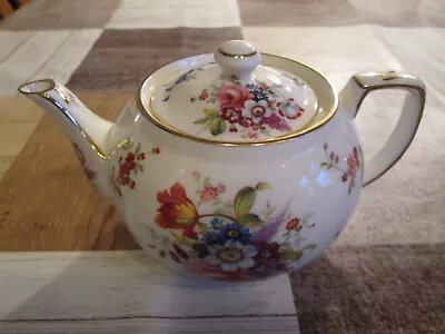 Buy Hammersley  Howard Sprays  Small Teapot Half Pint • 35£