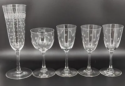 Buy 5 Mixed Style Hand Blown Victorian Glasses With Star Etched Decoration. • 75£
